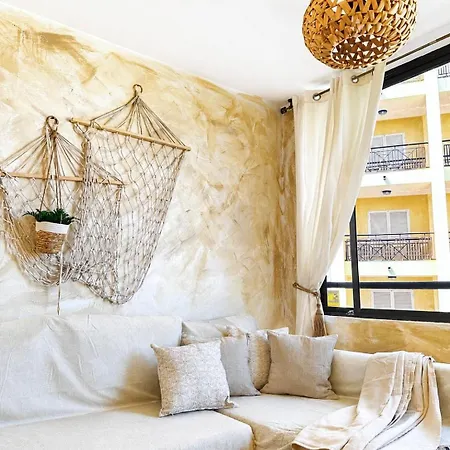 Apartamento Peaceful & Bright Loft, Heated Pool, Netflix, Free Wifi & Parking, Tennis *