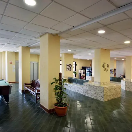 Peaceful & Bright Loft, Heated Pool, Netflix, Free Wifi & Parking, Tennis * Los Cristianos (Tenerife)