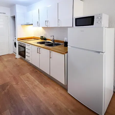 Appartement Peaceful & Bright Loft, Heated Pool, Netflix, Free Wifi & Parking, Tennis Los Cristianos (Tenerife)