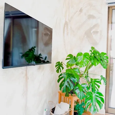 Peaceful & Bright Loft, Heated Pool, Netflix, Free Wifi & Parking, Tennis * Los Cristianos (Tenerife)