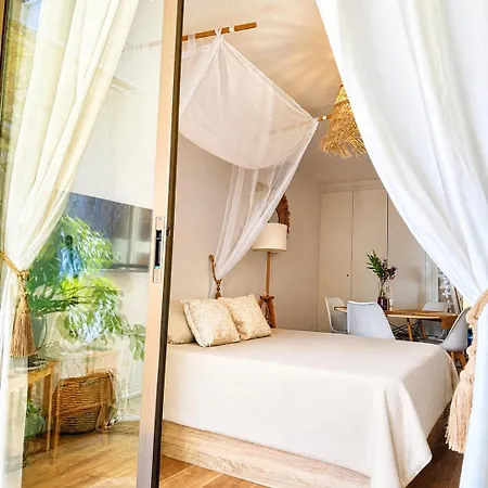 Peaceful & Bright Loft, Heated Pool, Netflix, Free Wifi & Parking, Tennis Los Cristianos (Tenerife)