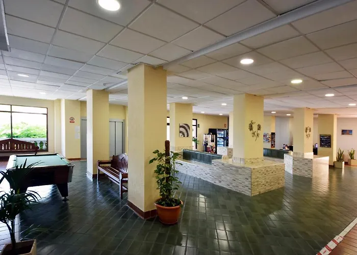 Peaceful & Bright Loft, Heated Pool, Netflix, Free Wifi & Parking, Tennis * Los Cristianos (Tenerife)