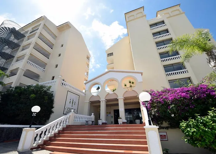 Peaceful & Bright Loft, Heated Pool, Netflix, Free Wifi & Parking, Tennis *